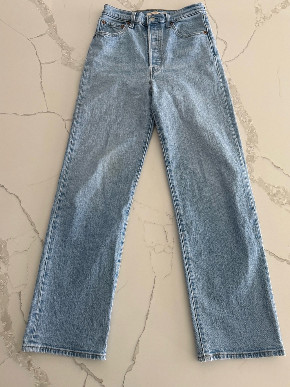 Levis Premium Ribcage Ankle Straight Jeans - Picture 1 of 9